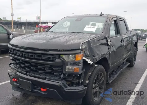 2022 Chevrolet Silverado 1500 4Wd Short Bed Custom/4Wd Standard Bed Custom z USA, uszkodzony, nr VIN 3GCPDBEKXNG652491